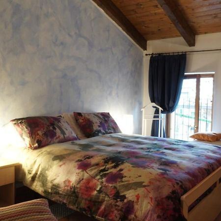 Le Camere Dell'Ancora Monzambano Luaran gambar