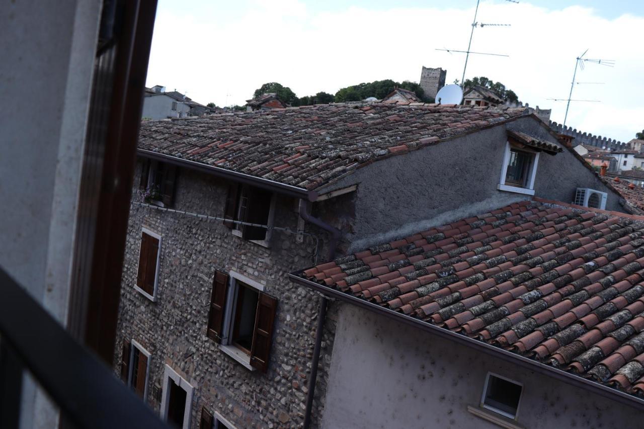 Le Camere Dell'Ancora Monzambano Luaran gambar
